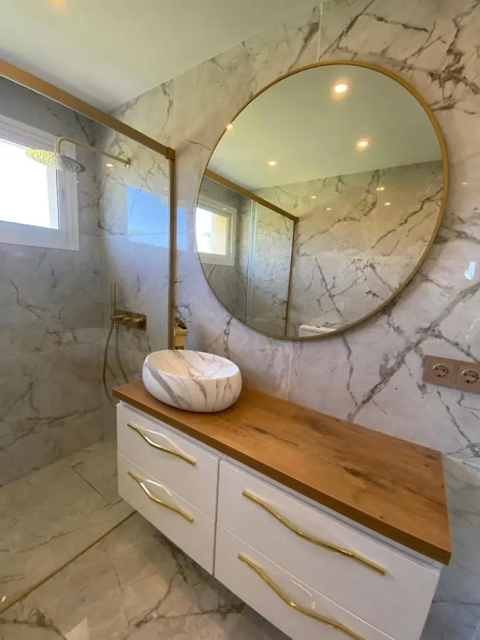 Luxury Golden Sunset Apartment Aloha Puerto Banus Marbella 0*,  Spanien