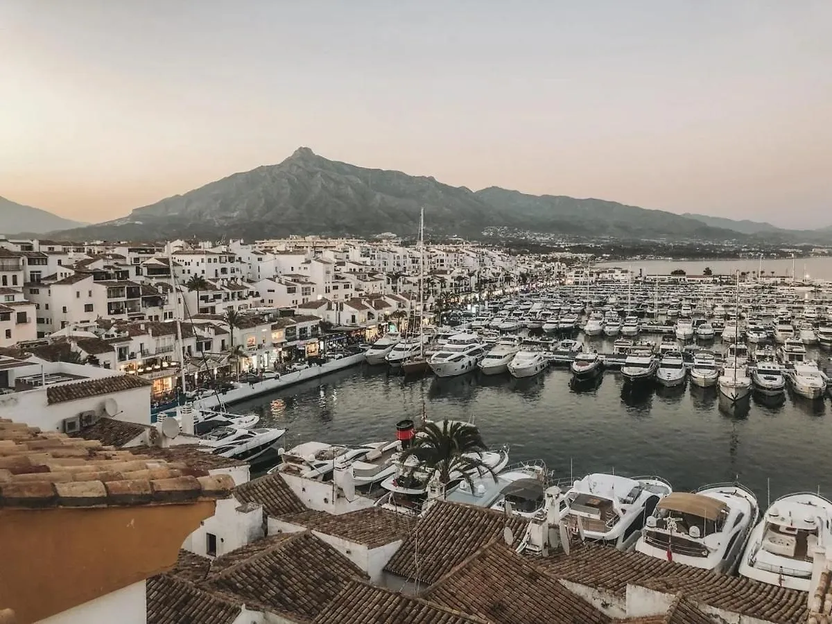 Luxury Golden Sunset Apartment Aloha Puerto Banus Marbella